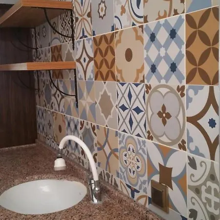 Haciely Thermal ホームステイ