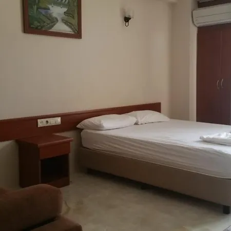 Haciely Thermal ホームステイ